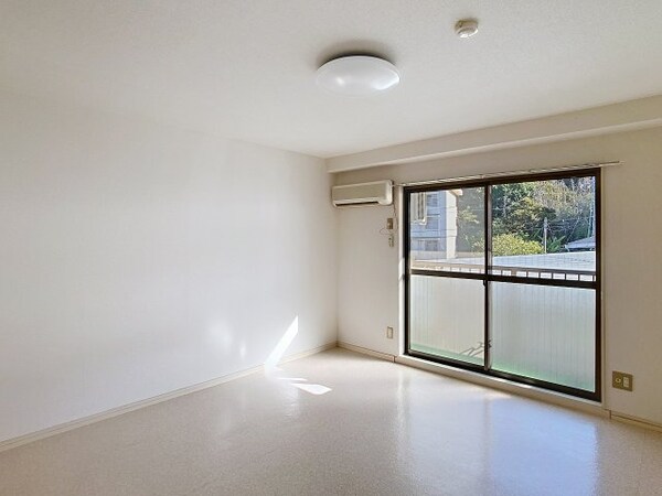 居室(2025年10月撮影※現況を優先します。)