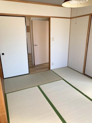 物件内観写真9　(2022年7月撮影)