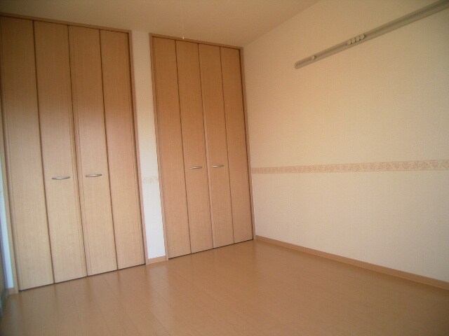 物件内観写真7　(2階別室の参考写真です。現況を優先します。（202）)