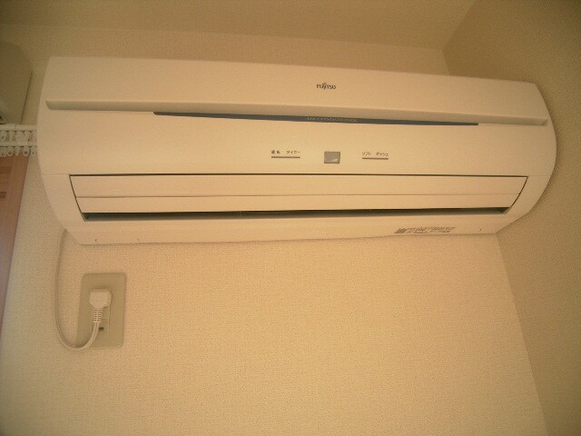 物件内観写真9　(2階別室の参考写真です。現況を優先します。（202）)