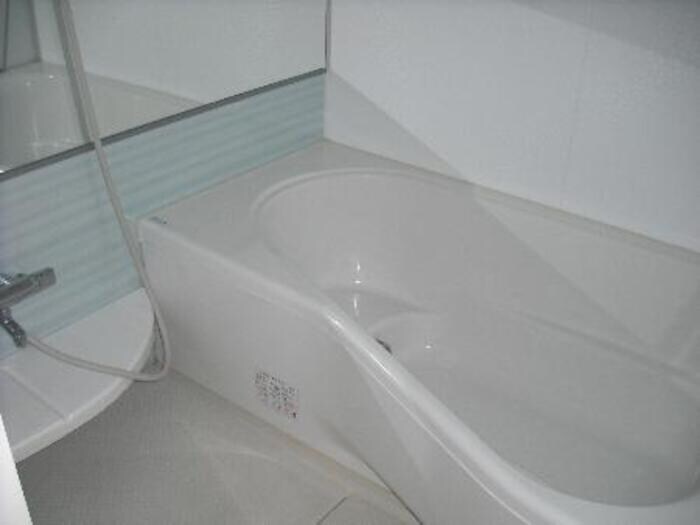 物件内観写真5　(リビングタウン北川添 A202 風呂)