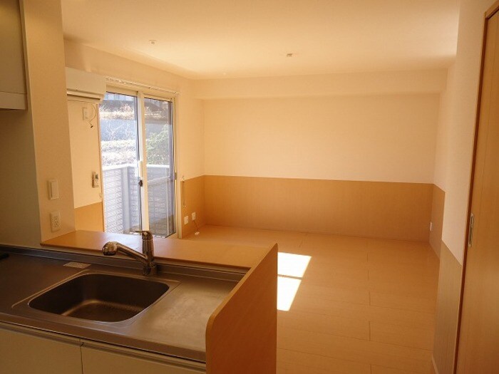 物件内観写真7　(ＬＤＫ インターネット接続（有線）)