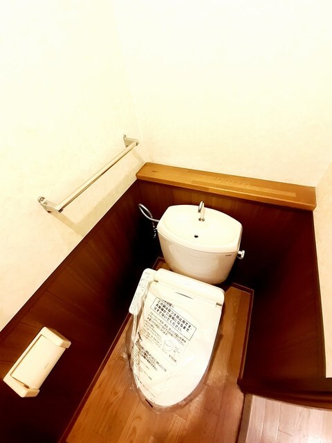 物件内観写真6　(トイレ)