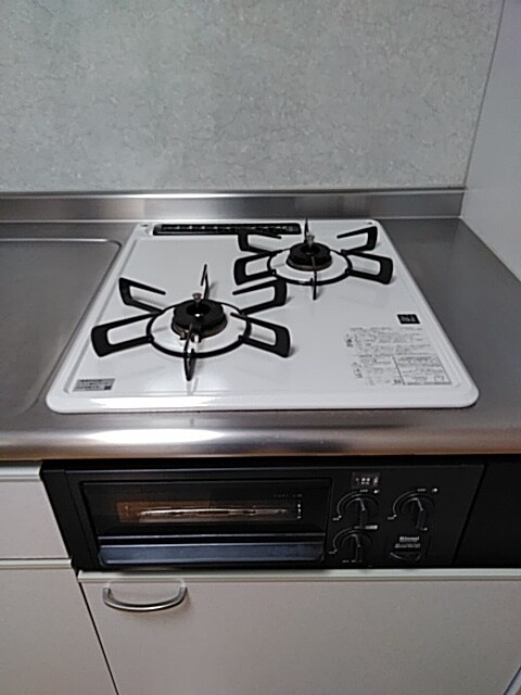 物件内観写真11　(同タイプ間取り別室の写真です。現況を優先致します。（2022)