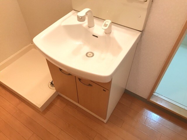 物件内観写真6　(洗面)