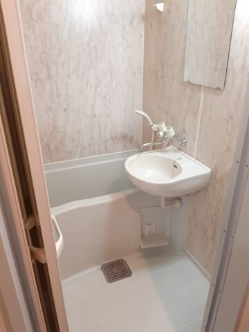 物件内観写真4　(2021年3月撮影※現況を優先します。)