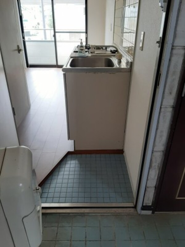 玄関(2021年3月撮影※現況を優先します。)