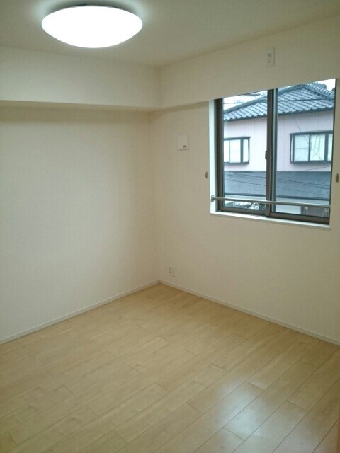 物件内観写真9　(その他部屋・スペース)