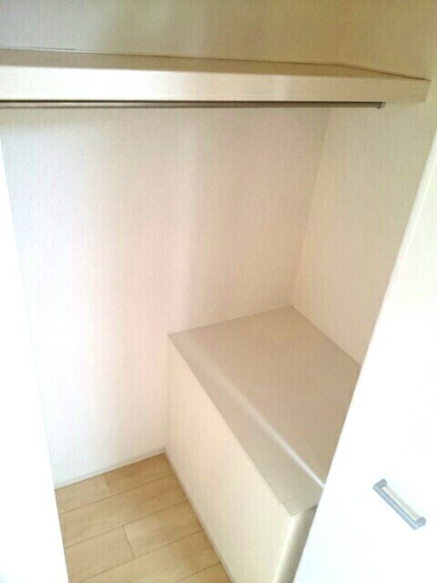 物件内観写真10　(収納)