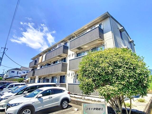 物件外観写真1　(2024年8月撮影)