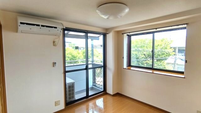 物件内観写真2　(2022年5月撮影)