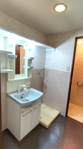 物件内観写真6　(2022年5月撮影)