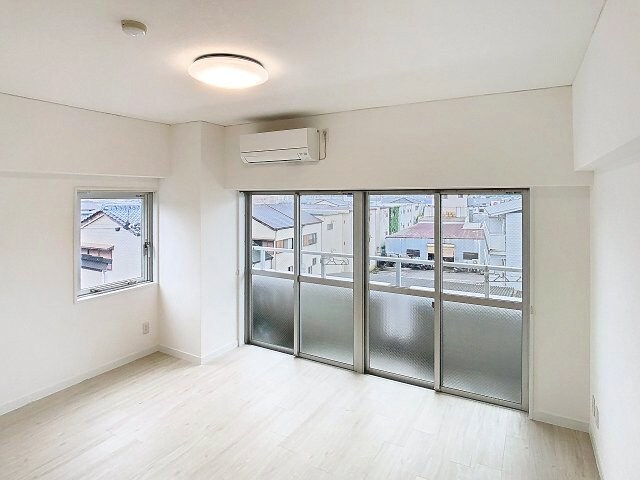 物件内観写真2　(2025年5月撮影)