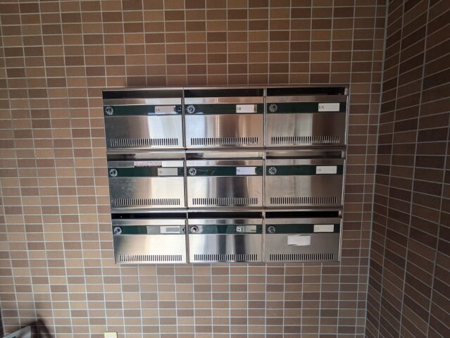 物件内観写真2　(現況が相違する場合は現況を優先致します。)