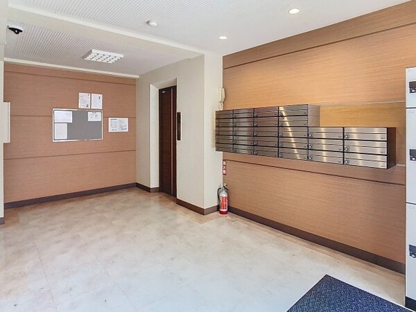 エントランス(2025年8月撮影)