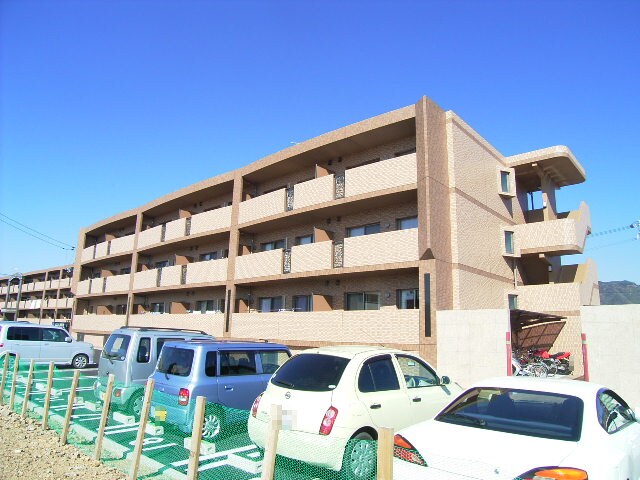 マリベールTanouchiⅢ番館の物件外観写真