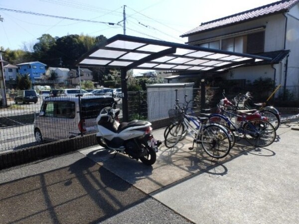 建物設備(駐輪場)