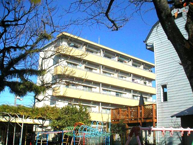 物件外観写真1　(2005年8月撮影)