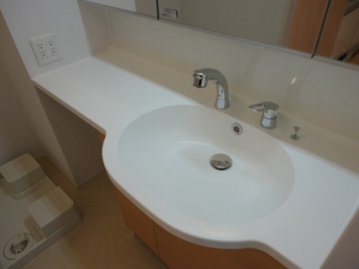 物件内観写真7　(洗面所)