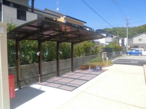 建物設備(駐輪場)