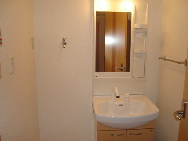物件内観写真7　(洗面)