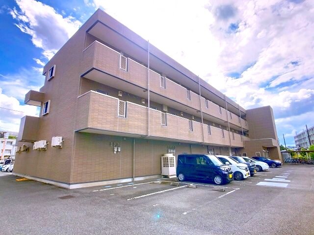 物件外観写真1　(2025年9月撮影)