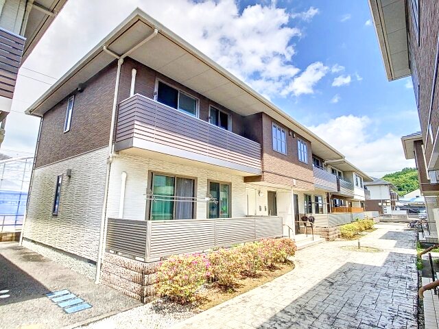 物件外観写真1　(2024年4月撮影)