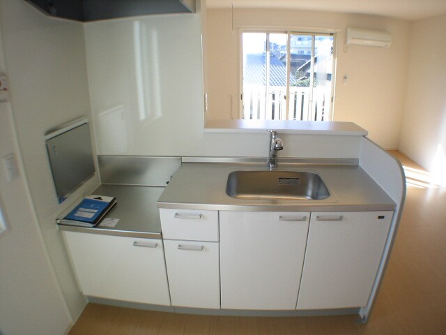 物件内観写真3　(2階別室の参考写真です。現況を優先します。（202）)