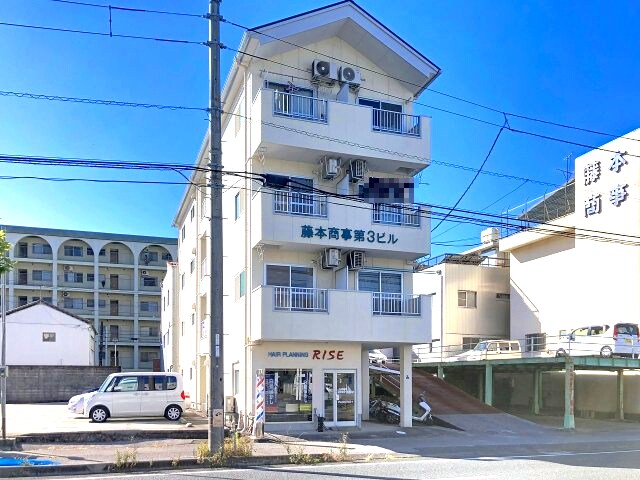 物件外観写真1　(2025年11月撮影)