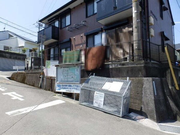 周辺環境(ゴミ庫)