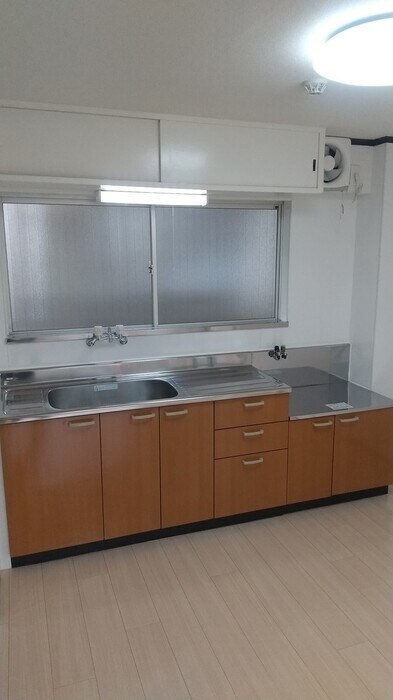 物件内観写真3　(キッチン)