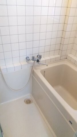 物件内観写真4　(バス・トイレ別)