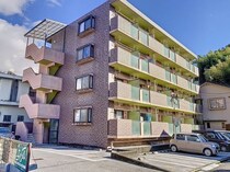 ヴィラ･アンソレイエ小石木の外観写真