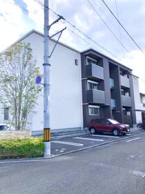 シャーメゾン パン トロワの外観写真