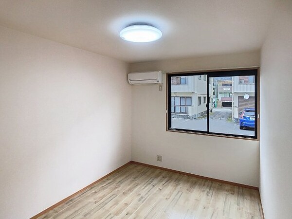 内装他(2025年8月撮影)