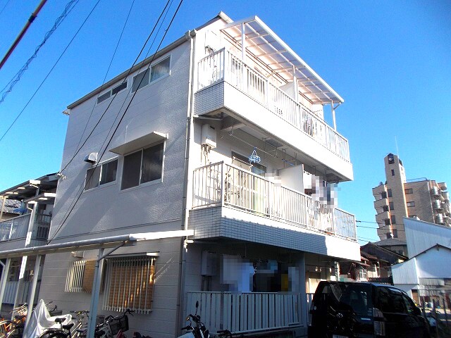 物件外観写真1　(2015年12月撮影)