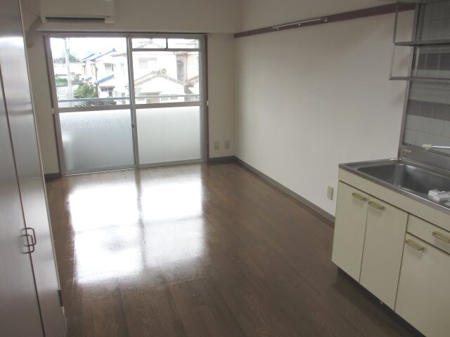 物件内観写真2　(2階別室の参考写真です。現況を優先します。（202）)