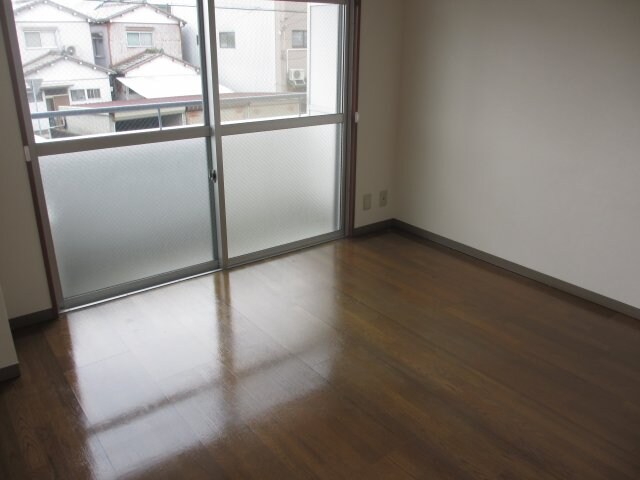 物件内観写真7　(2階別室の参考写真です。現況を優先します。（202）)