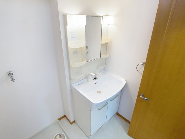 物件内観写真7　(現況が相違する場合は現況を優先致します。2025年3月撮影)