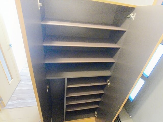 物件内観写真10　(現況が相違する場合は現況を優先致します。2025年3月撮影)