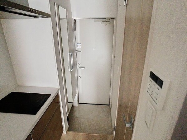 玄関(2025年7月撮影)