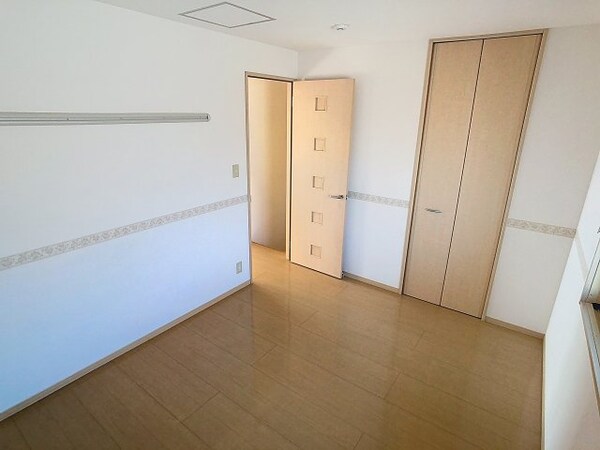 洋室(2025年11月撮影)