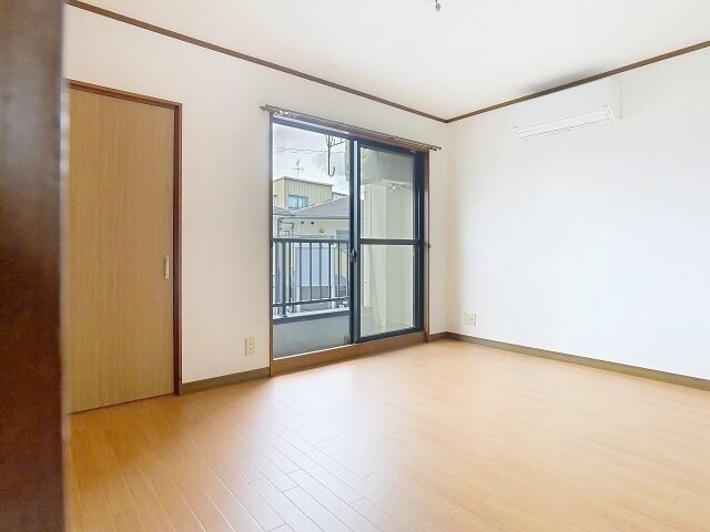 物件内観写真2　(2025年7月撮影)