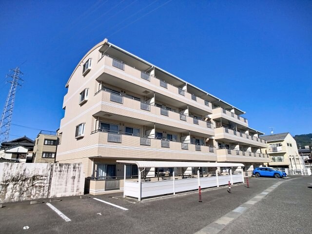 物件外観写真1　(2025年11月撮影)