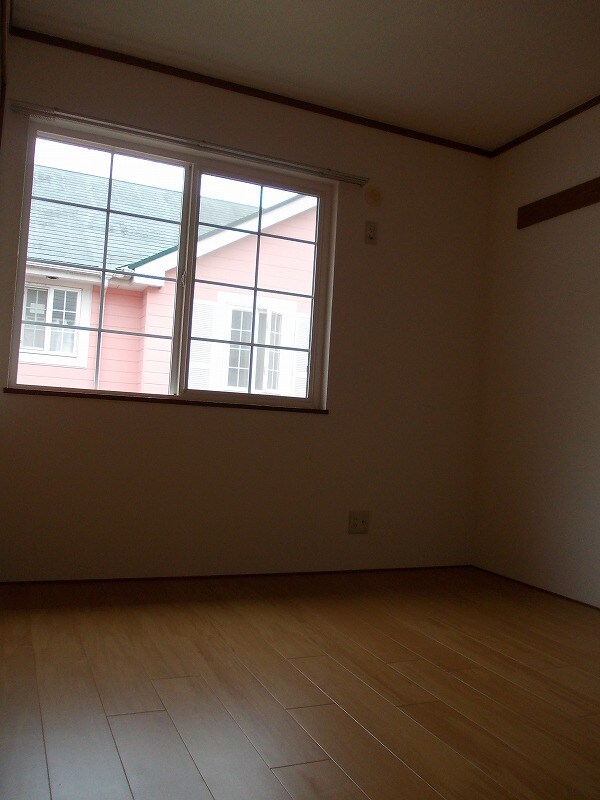 物件内観写真7　(居室・リビング)