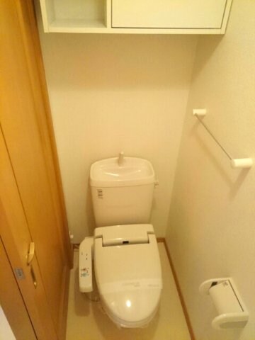 物件内観写真6　(トイレ)