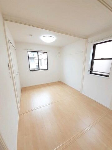 物件内観写真8　(その他部屋・スペース)