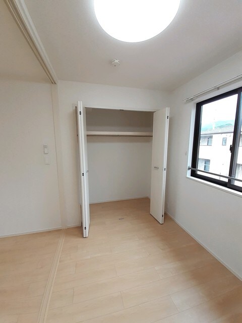 物件内観写真9　(収納)