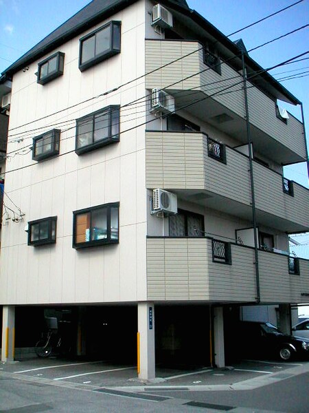 ハイツボンエルフ外観写真