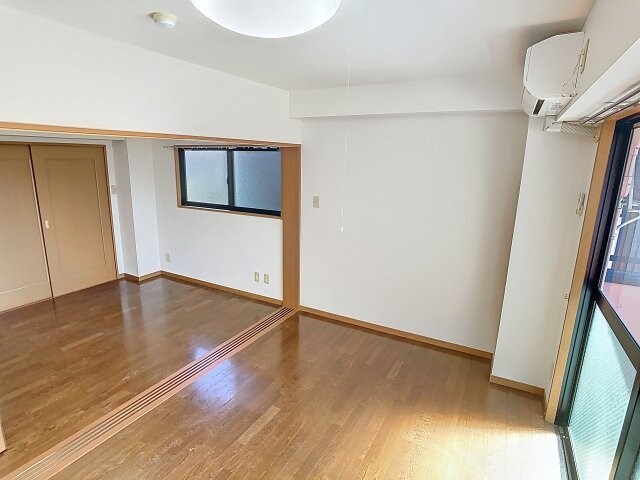 物件内観写真5　(2025年10月撮影※現況を優先します。)